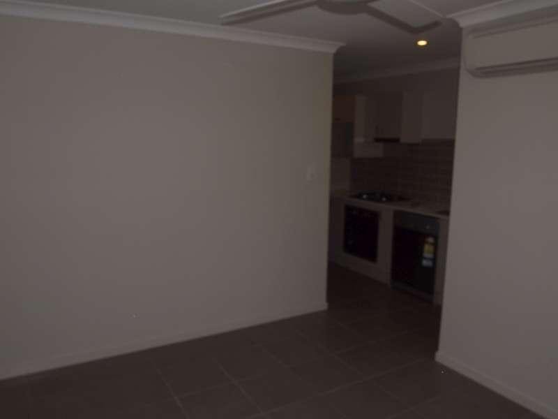 2/52 Birchgrove Crescent, Kallangur QLD 4503