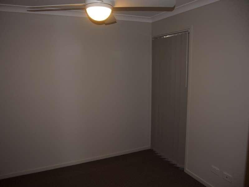 2/52 Birchgrove Crescent, Kallangur QLD 4503