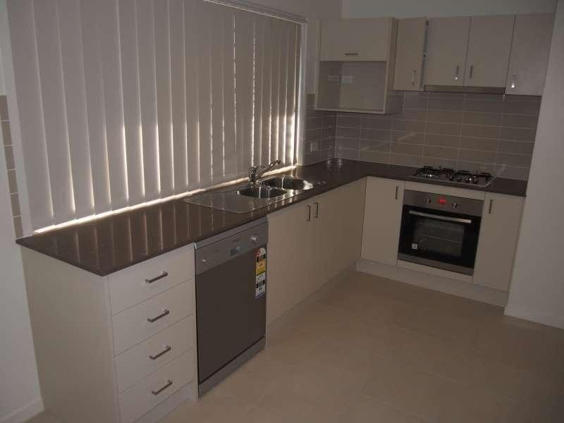 1/50 Birchgrove Crescent, Kallangur QLD 4503