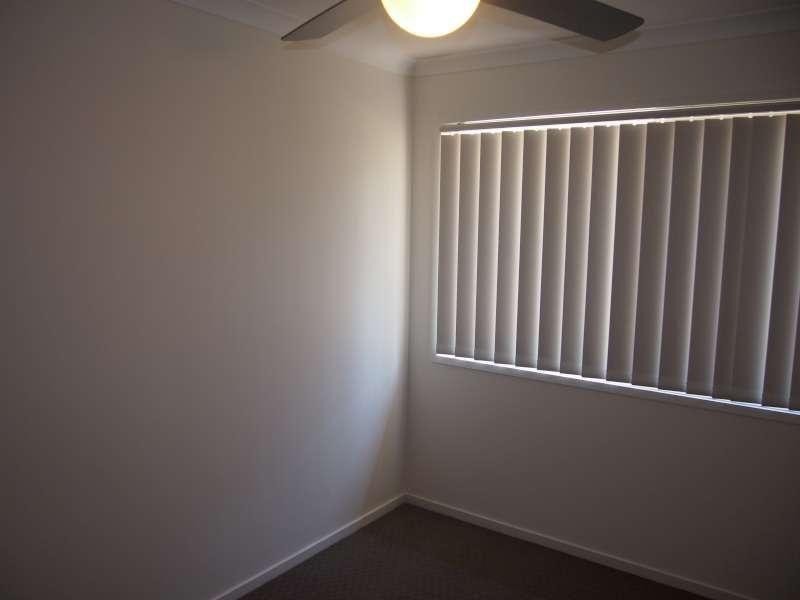 1/50 Birchgrove Crescent, Kallangur QLD 4503