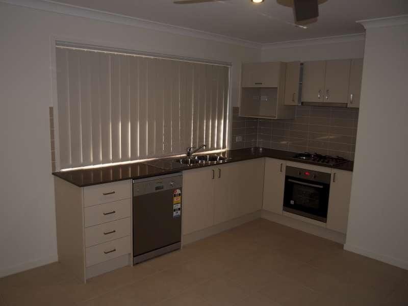 1/50 Birchgrove Crescent, Kallangur QLD 4503