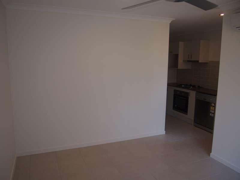 2/50 Birchgrove Crescent, Kallangur QLD 4503