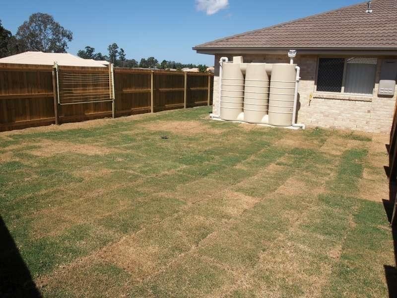 2/24 Lyndon Way, Bellmere QLD 4510