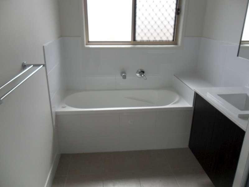 33 Cootharba Crescent, Warner QLD 4500