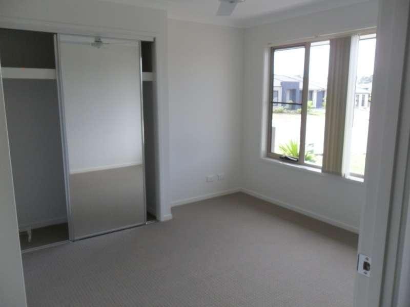 33 Cootharba Crescent, Warner QLD 4500