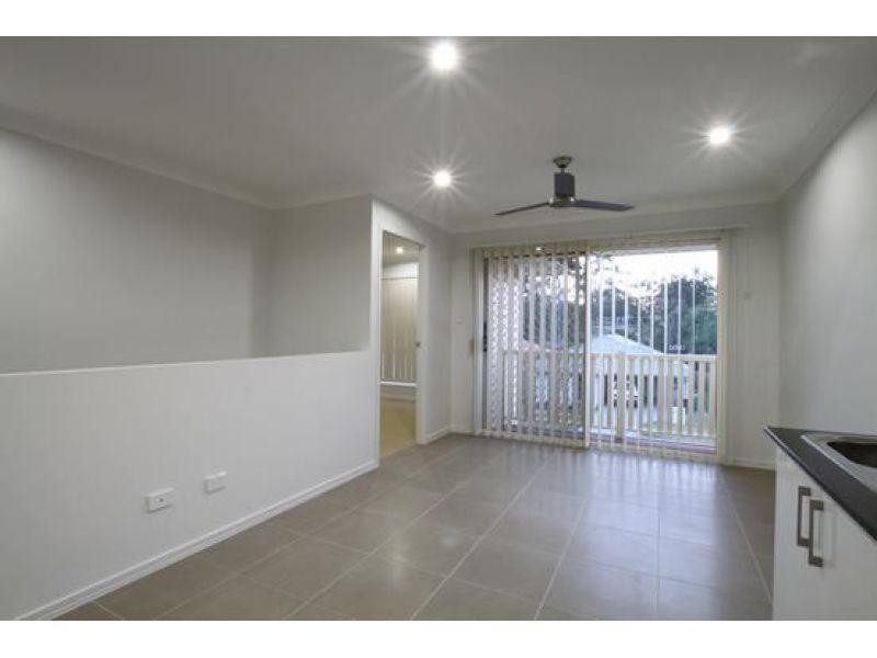2/8 Adam Court, Kallangur QLD 4503