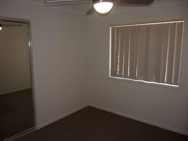 1/27 Admiralty Circuit, Lawnton QLD 4501