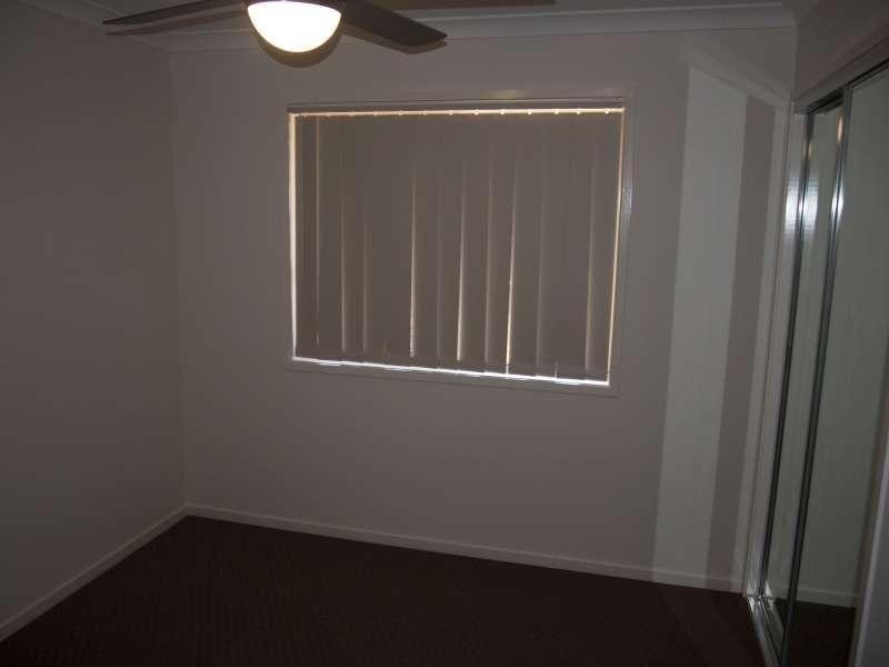 1/27 Admiralty Circuit, Lawnton QLD 4501