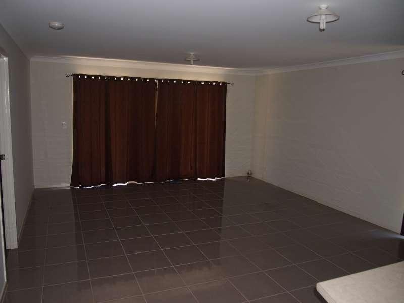 17 Braxlaw Crescent, Dakabin QLD 4503