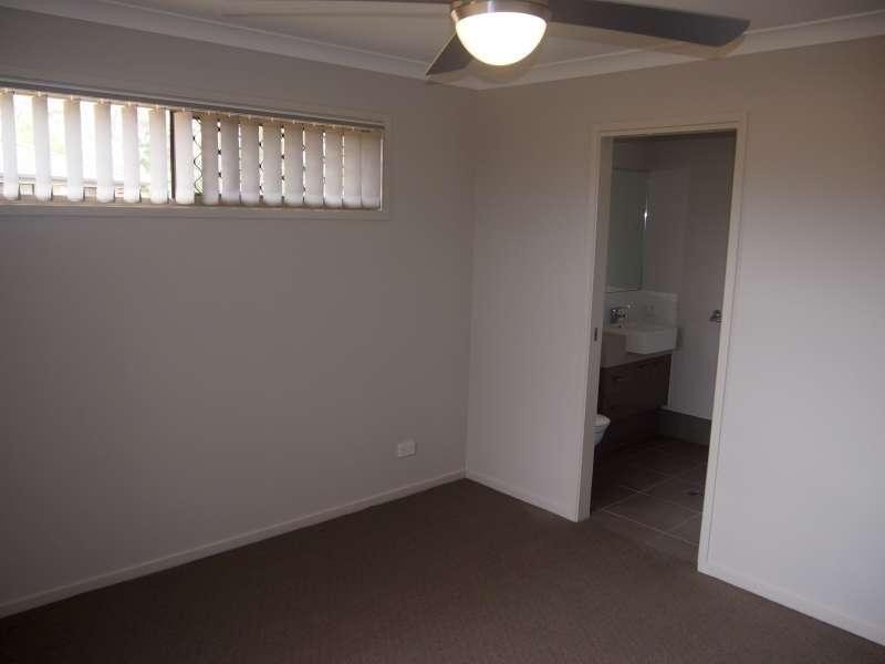1/16 Lyndon Way, Bellmere QLD 4510