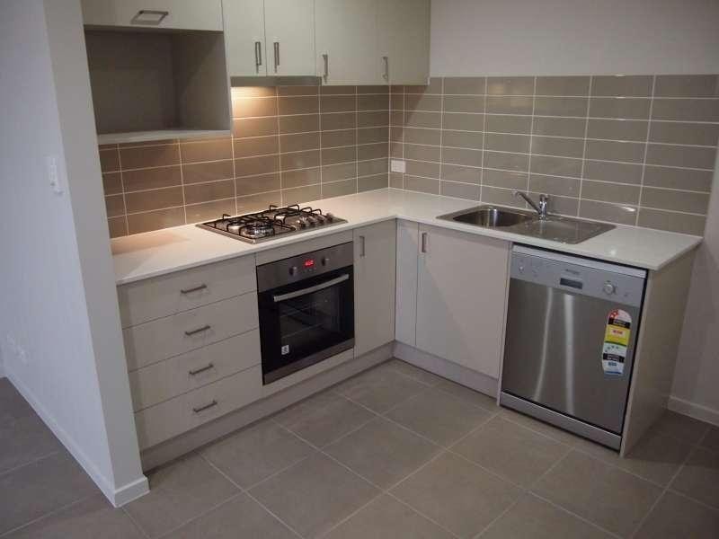 2/16 Lyndon Way, Bellmere QLD 4510