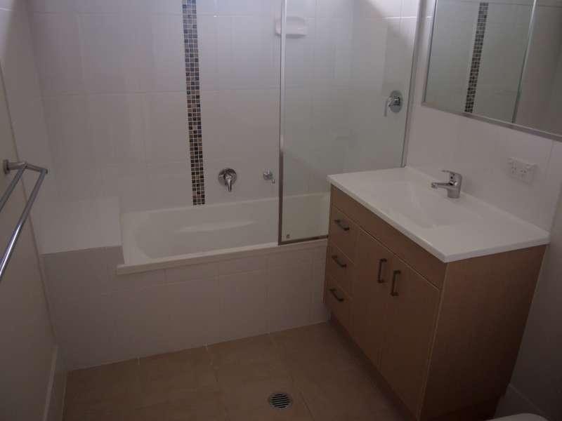 2/4 Tango Street, Caboolture QLD 4510