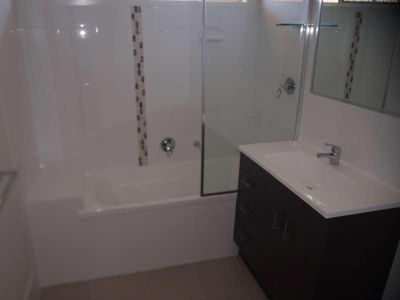 2/23-25 Feather Court, Morayfield QLD 4506