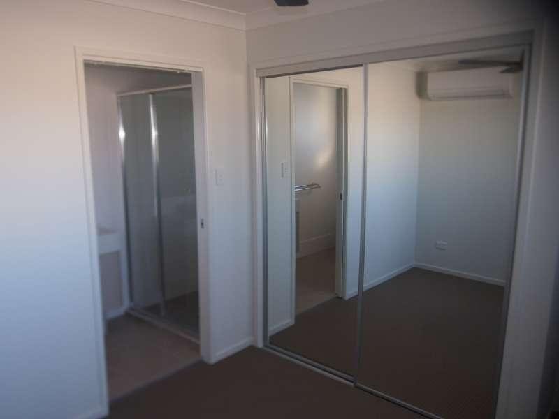 1/4 Swallow Street, Griffin QLD 4503