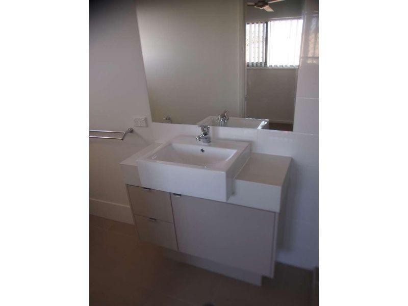 1/4 Swallow Street, Griffin QLD 4503