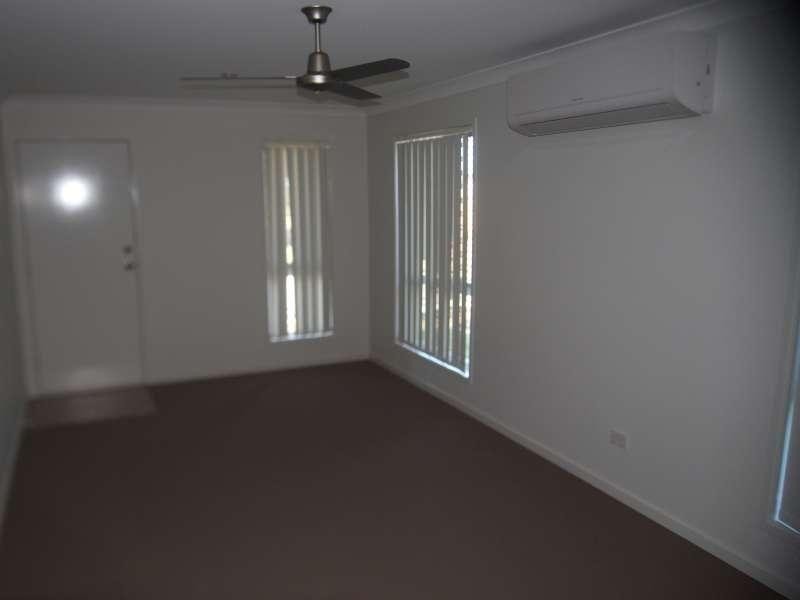 1/4 Swallow Street, Griffin QLD 4503