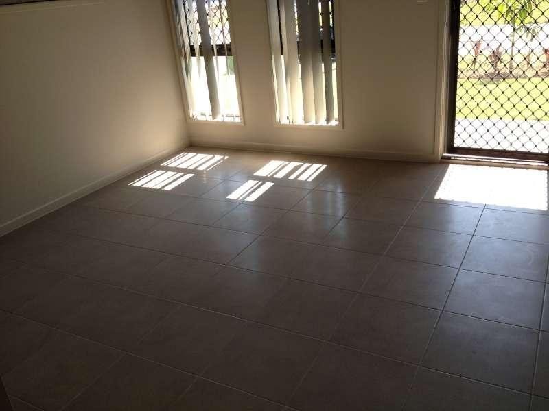 1/7 Sunscape Street, Mango Hill QLD 4509