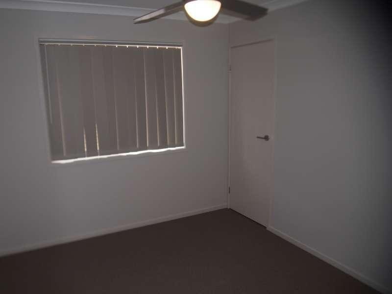 2/7 Sunscape Street, Mango Hill QLD 4509