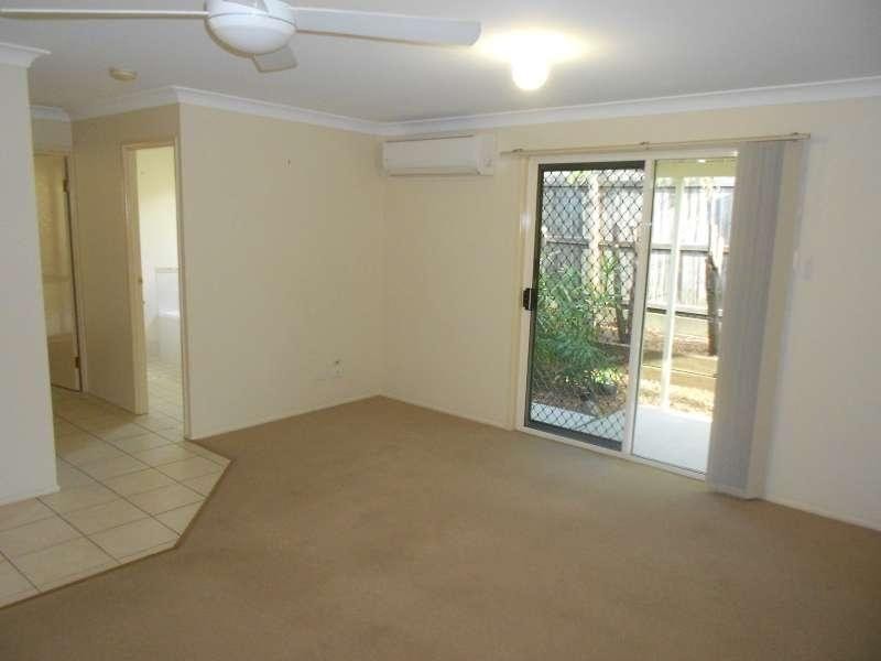 22 Blue Mountain Crescent, Warner QLD 4500