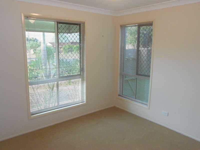 22 Blue Mountain Crescent, Warner QLD 4500