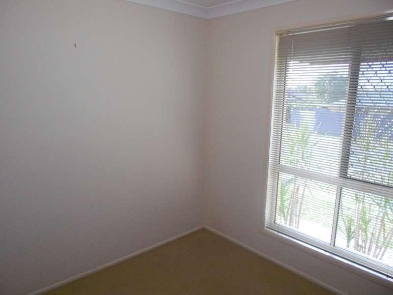 22 Blue Mountain Crescent, Warner QLD 4500