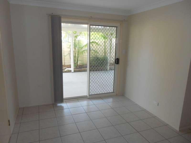 22 Blue Mountain Crescent, Warner QLD 4500