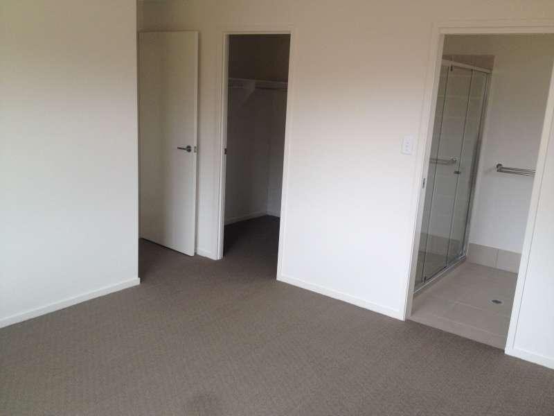 1/10 Scribbly Gum Circuit, Caboolture QLD 4510