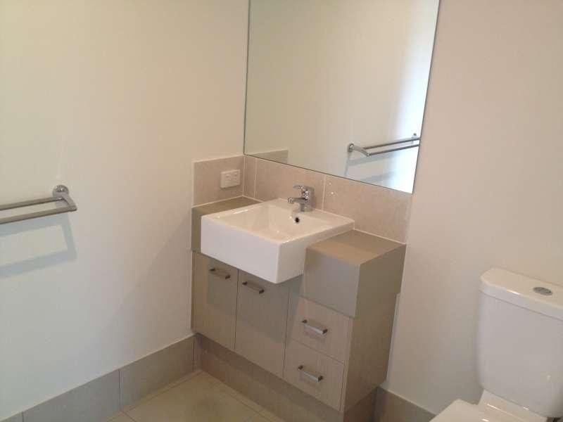 1/10 Scribbly Gum Circuit, Caboolture QLD 4510