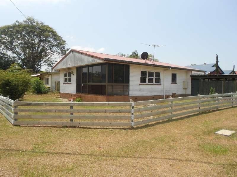 7 Florence Street, Kallangur QLD 4503
