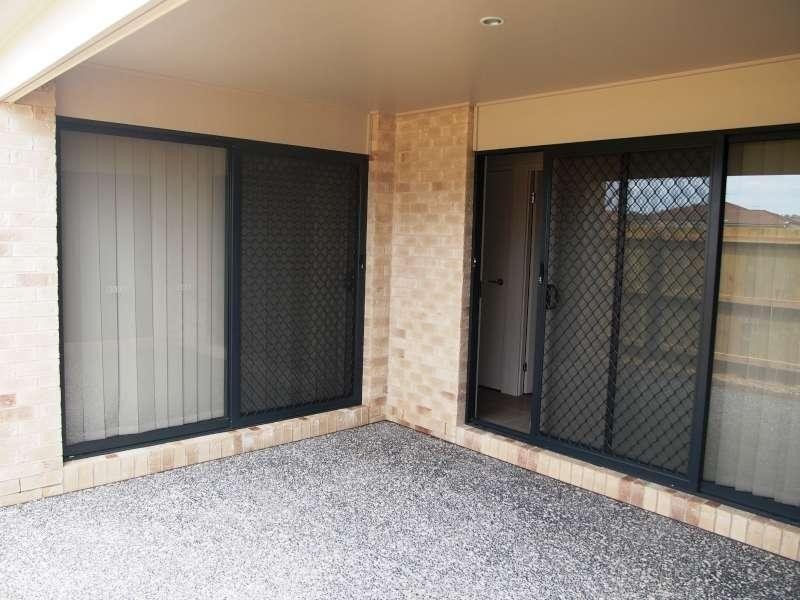 2/25 Lyndon Way, Bellmere QLD 4510