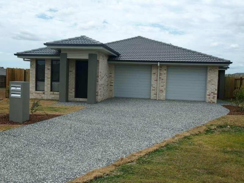 2/25 Lyndon Way, Bellmere QLD 4510