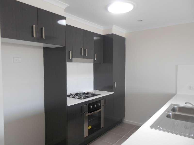 32 Lennon Boulevard, Narangba QLD 4504