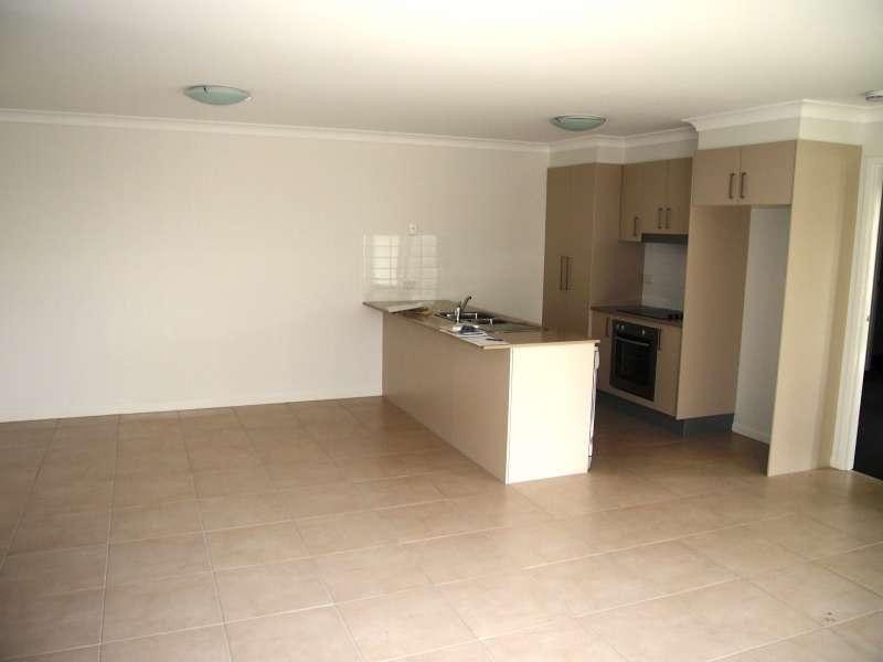 2/23 Aleiyah Street, Caboolture QLD 4510