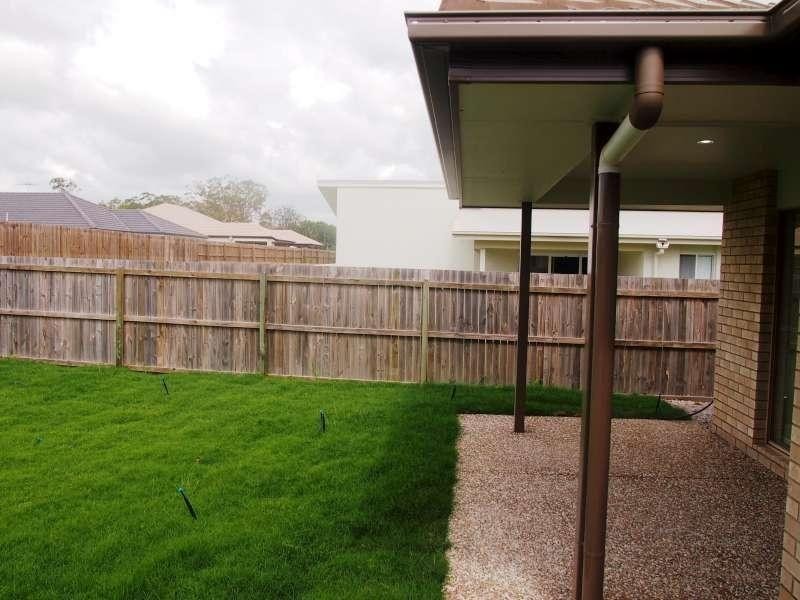 2/14 Scribbly Gum Circuit, Caboolture QLD 4510