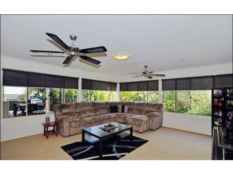 2 Hiraji Place, Dakabin QLD 4503