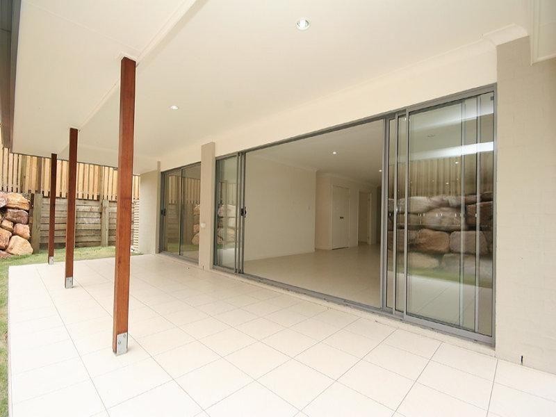 16 Caper White Court, Kallangur QLD 4503