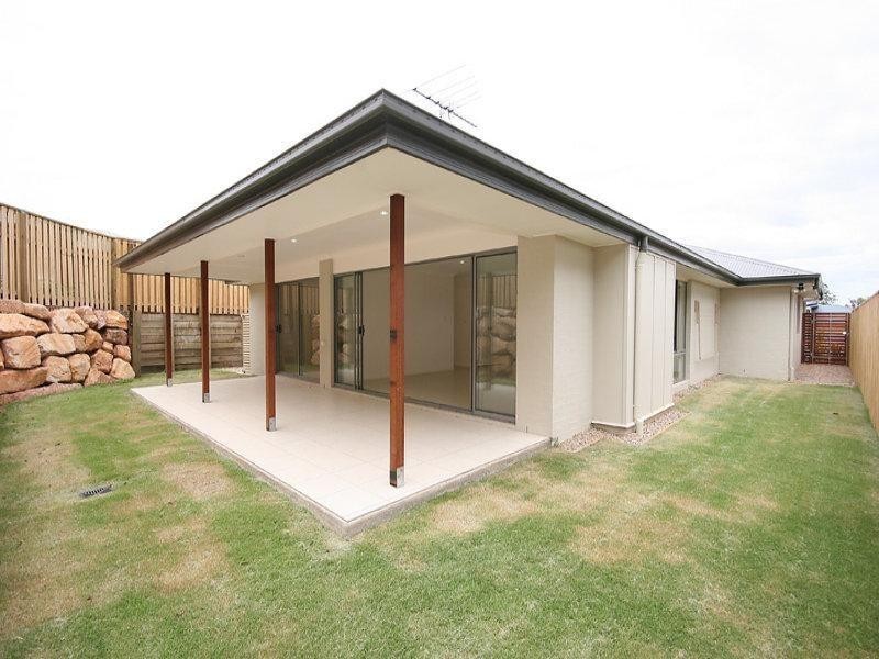 16 Caper White Court, Kallangur QLD 4503