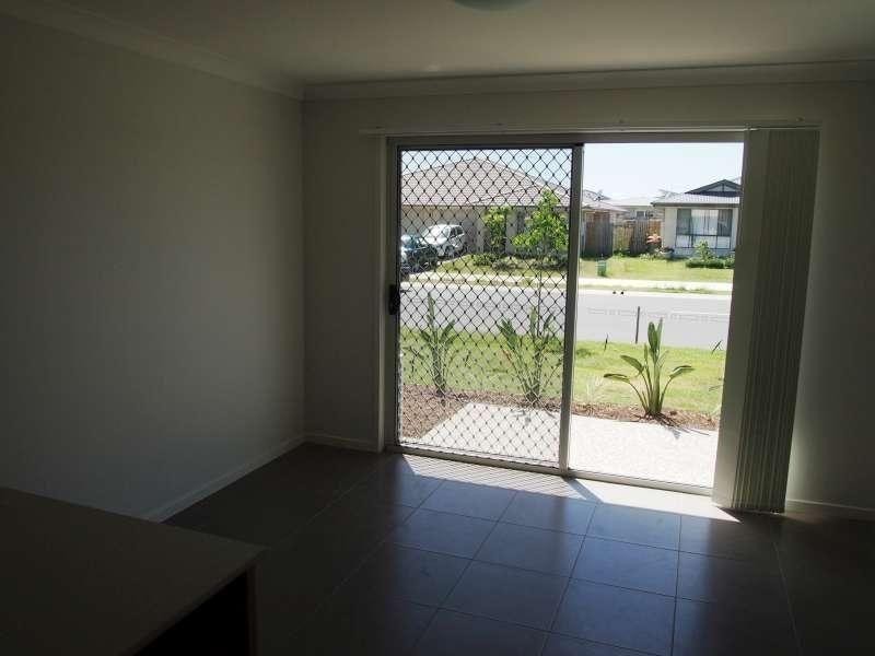 2/160 Male Road, Caboolture QLD 4510