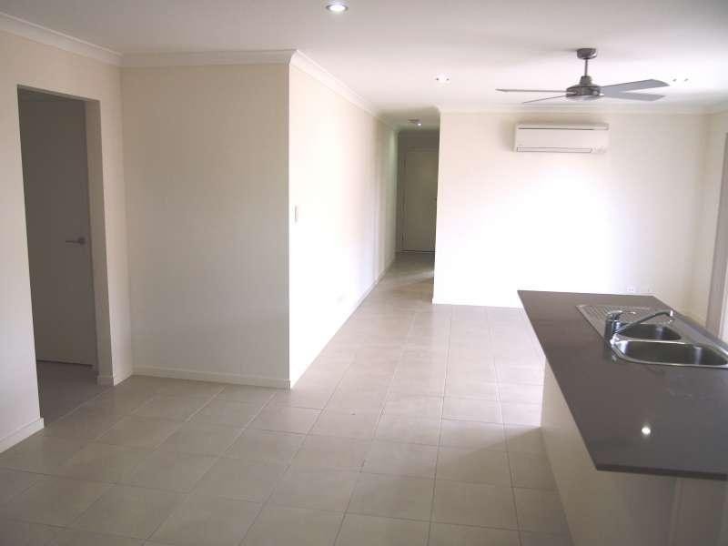 1/11-13 Feather Court, Morayfield QLD 4506