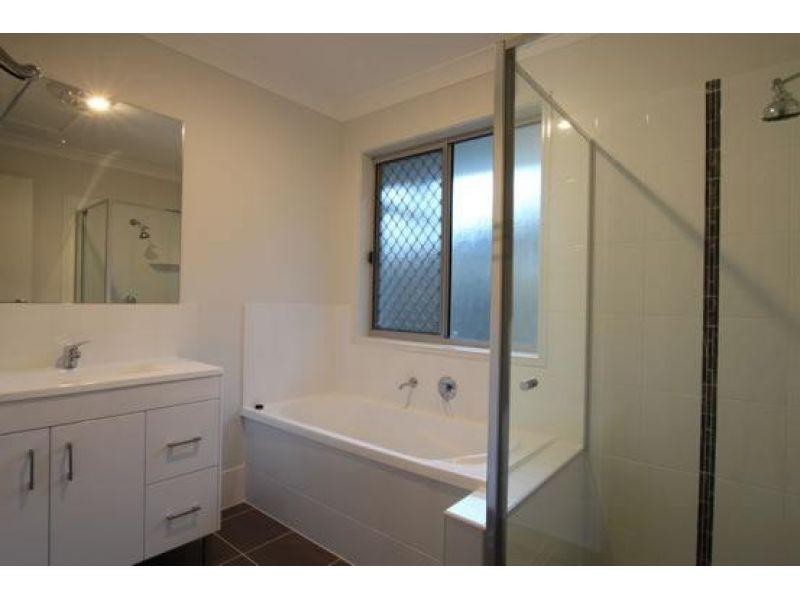 1/5 Gabrielle Court, Kallangur QLD 4503