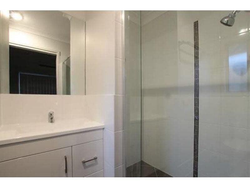1/5 Gabrielle Court, Kallangur QLD 4503