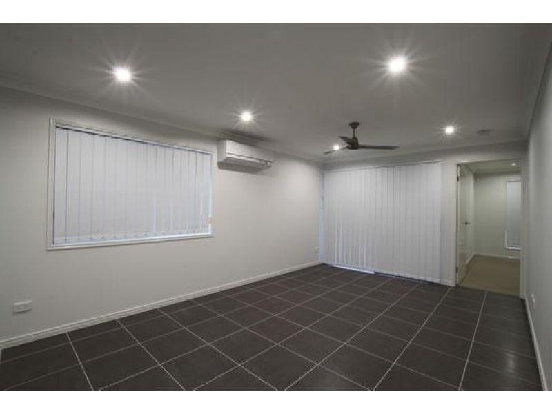 1/5 Gabrielle Court, Kallangur QLD 4503