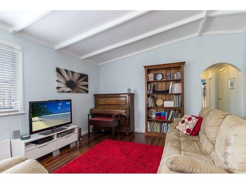 37 Glenmore Street, Kallangur QLD 4503