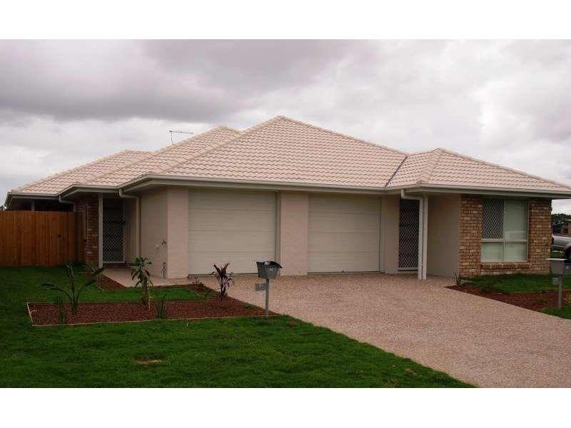 2/8 Parkway Crescent, Caboolture QLD 4510