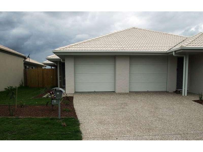 2/8 Parkway Crescent, Caboolture QLD 4510