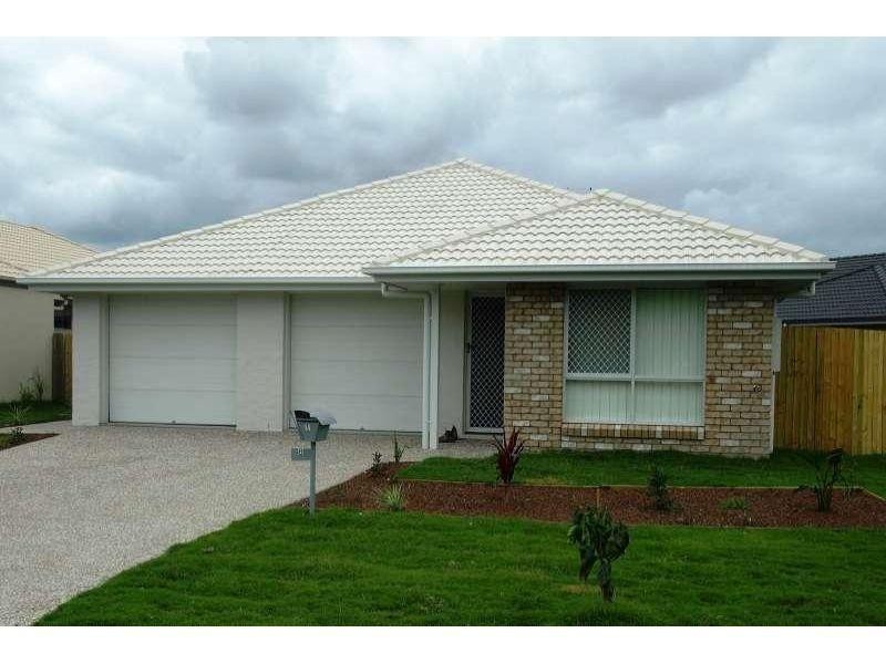 1/8 Parkway Crescent, Caboolture QLD 4510