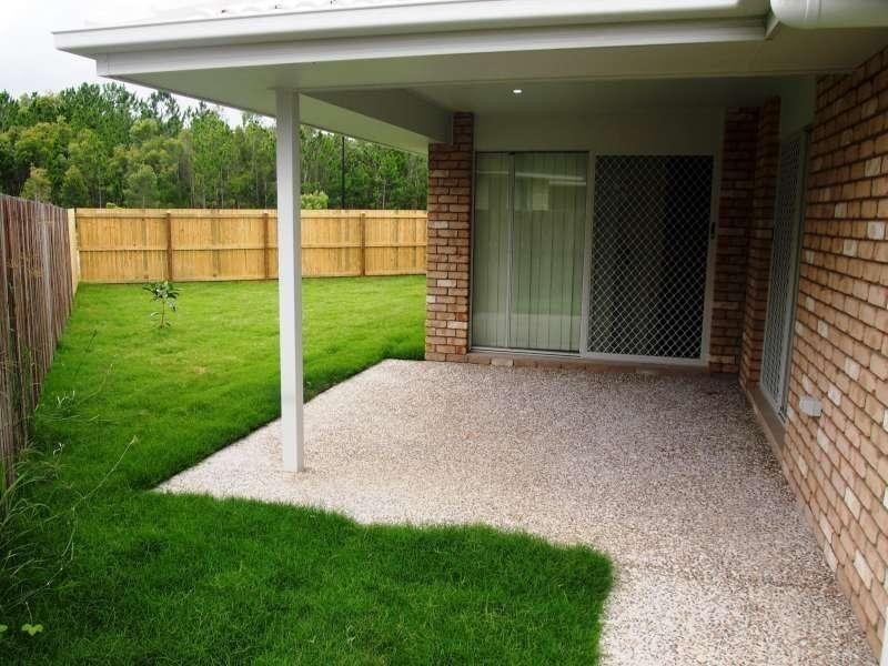 1/8 Parkway Crescent, Caboolture QLD 4510