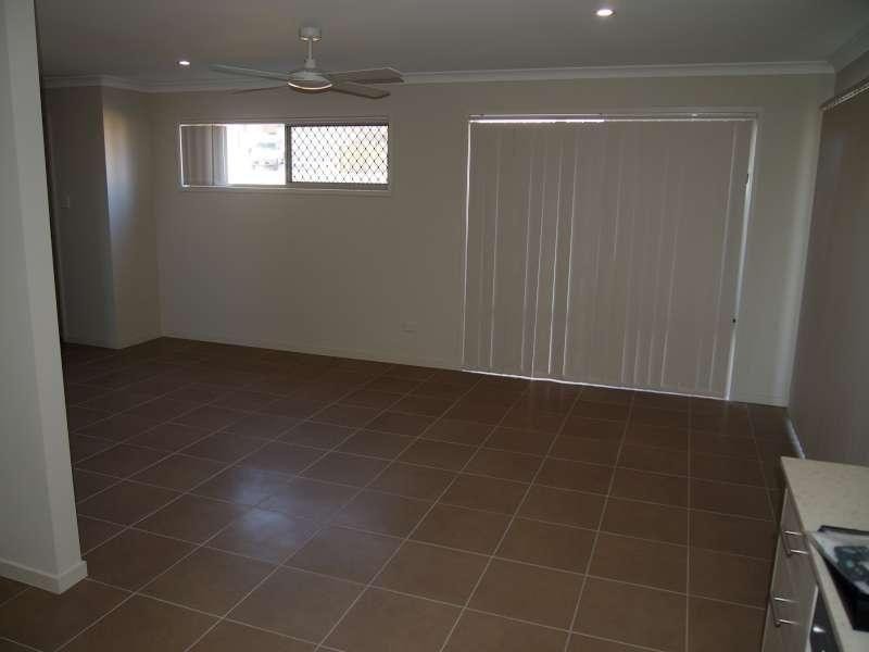 1/10 Mistral Crescent, Griffin QLD 4503