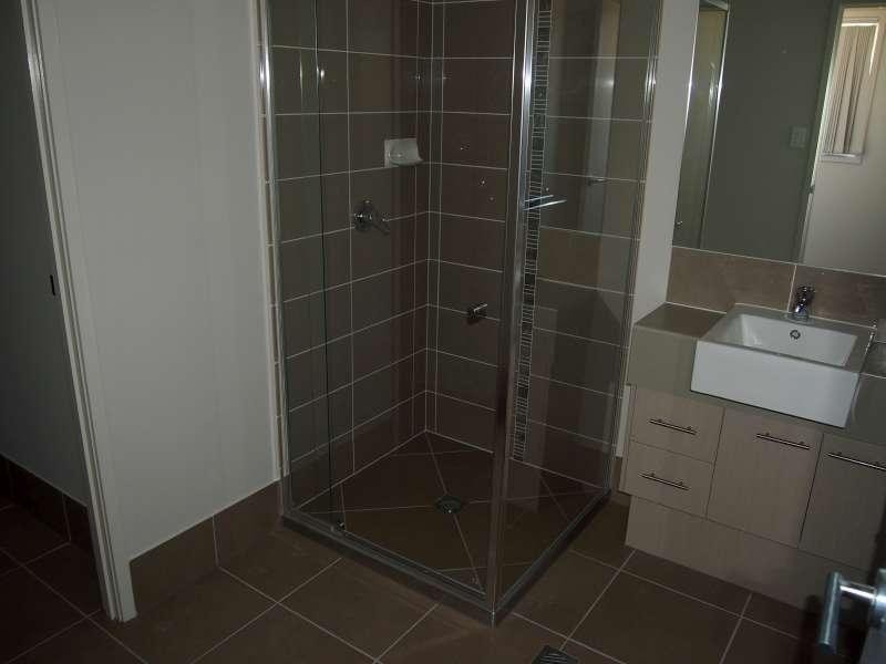 1/10 Mistral Crescent, Griffin QLD 4503