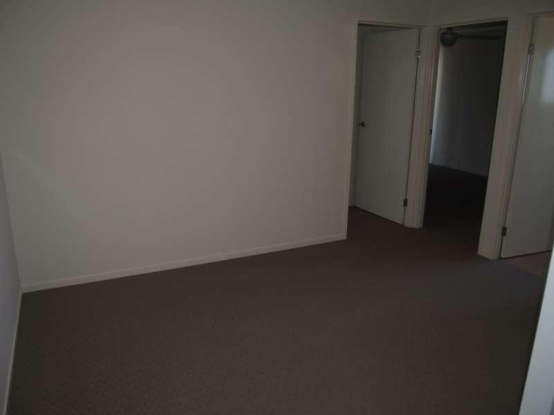 1/10 Mistral Crescent, Griffin QLD 4503